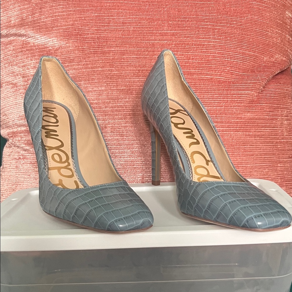 Sam Edelman Blue Croc-Embossed Heels